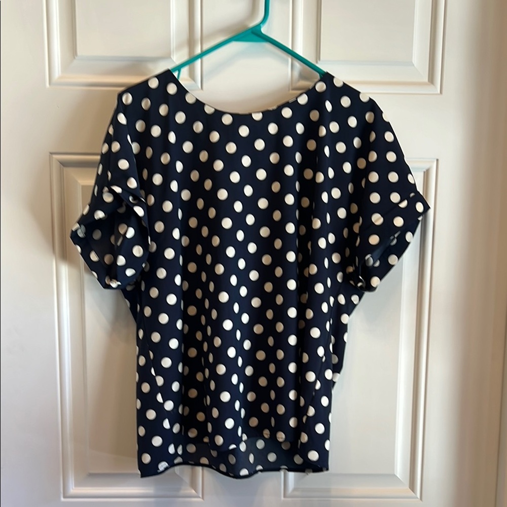 MELLODAY Black and White Flutter Sleeve Blouse